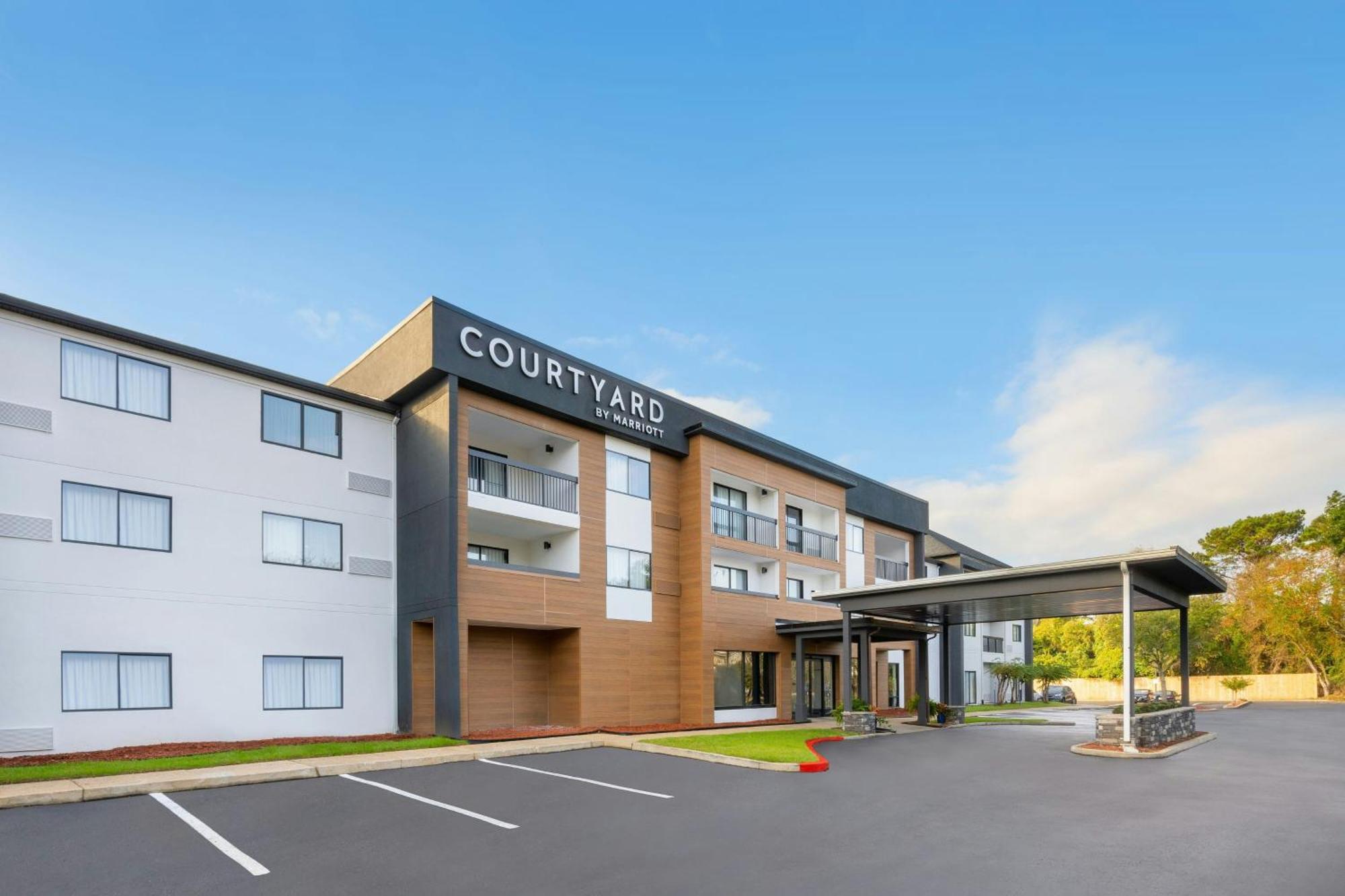 Courtyard Mobile Hotel Eksteriør billede