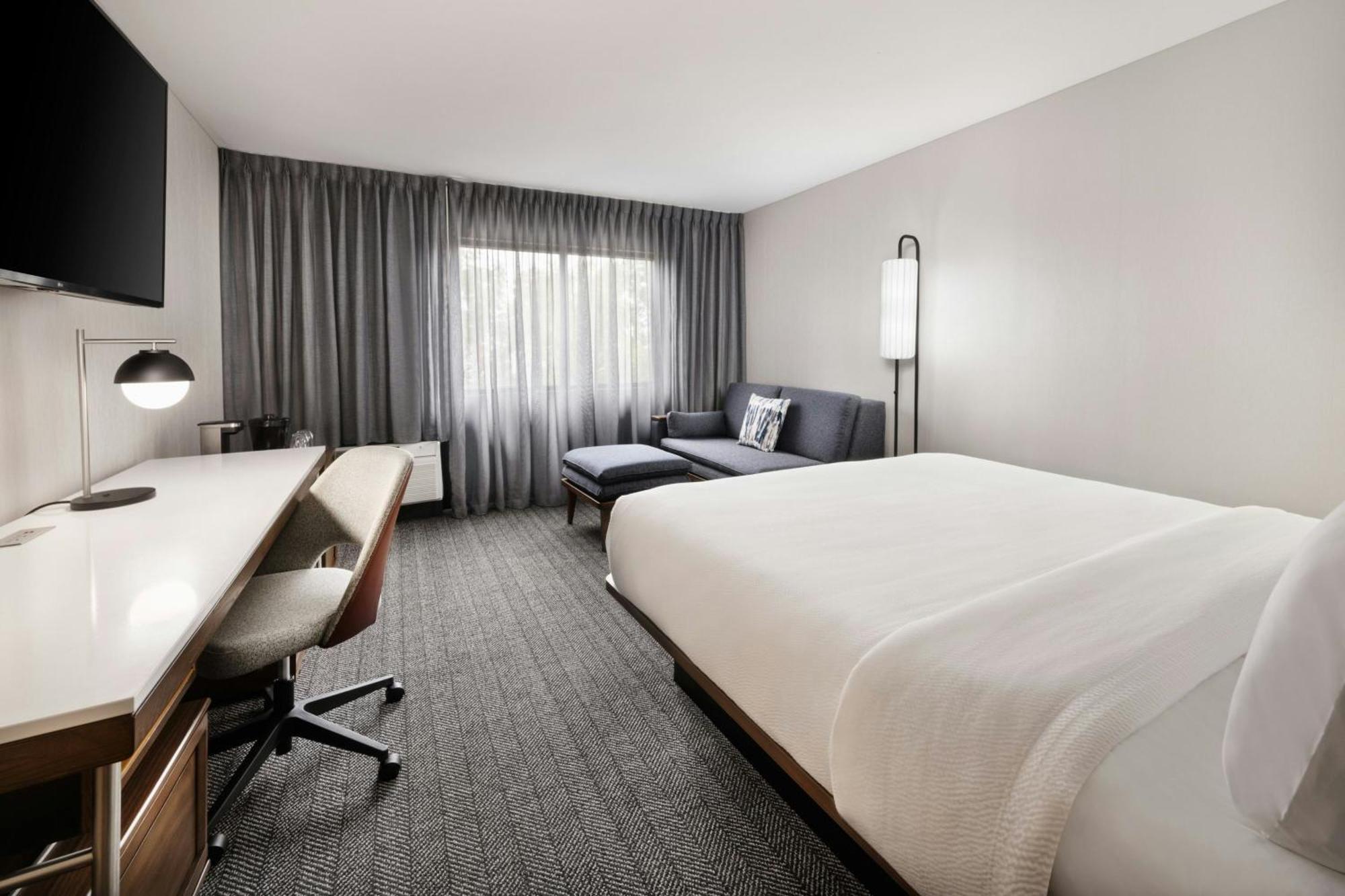Courtyard Mobile Hotel Eksteriør billede