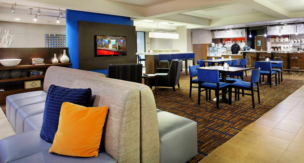 Courtyard Mobile Hotel Eksteriør billede